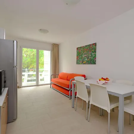 Inviting Seven Guests Near The * Lignano Sabbiadoro
